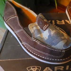 Ariat camo slip on shoes